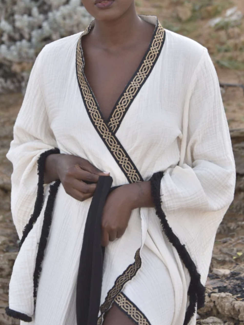 RANKŲ DARBO SUKNELĖ-KIMONO-CHALATAS "CLEOPATRA" (VIENAS DYDIS S-L)