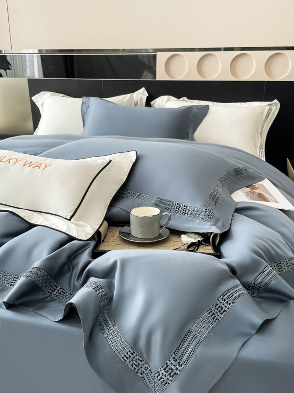 Premium šilkinio Tencelio patalynės komplektas su paklode - Luna Dusty Blue