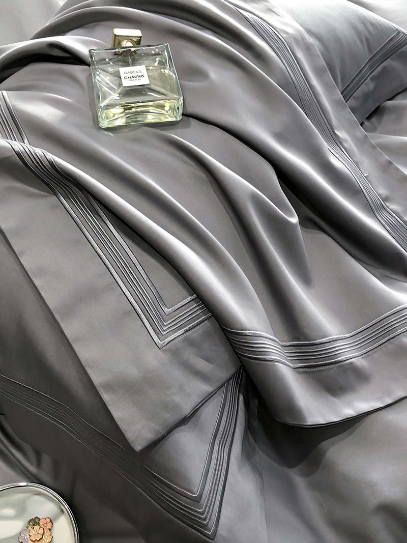 Dvigulis PREMIUM Egipto medvilnės patalynės komplektas su siuvinėtu perimetru "Victoria Grey"