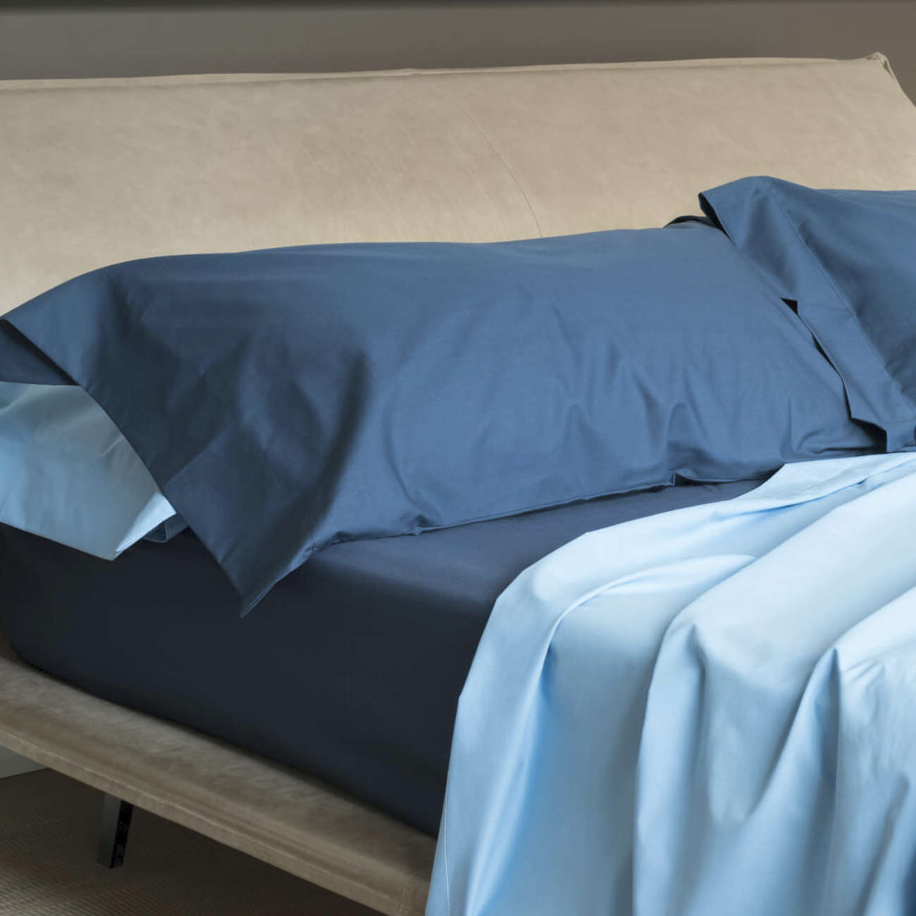 Viešbutinio premium perkelio paklodė be gumos 245x290cm Gaivi rožinė - Pagaminta Italijoje