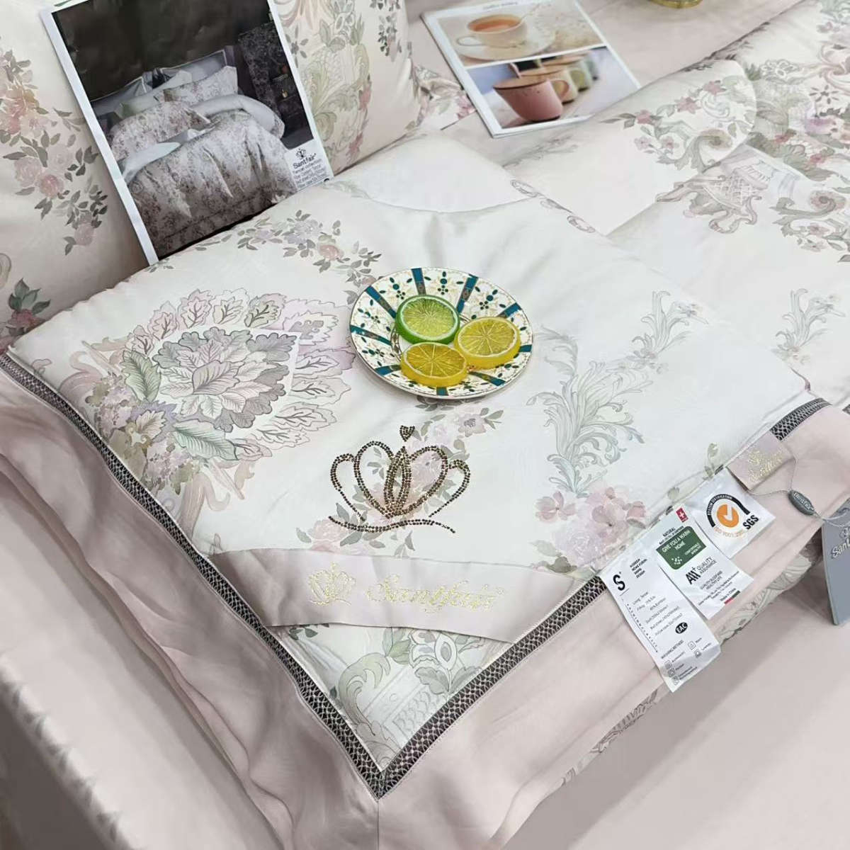 Šeimyninis Tencelio Tinginio Patalynės komplektas su šilko užpildu - Elegancija