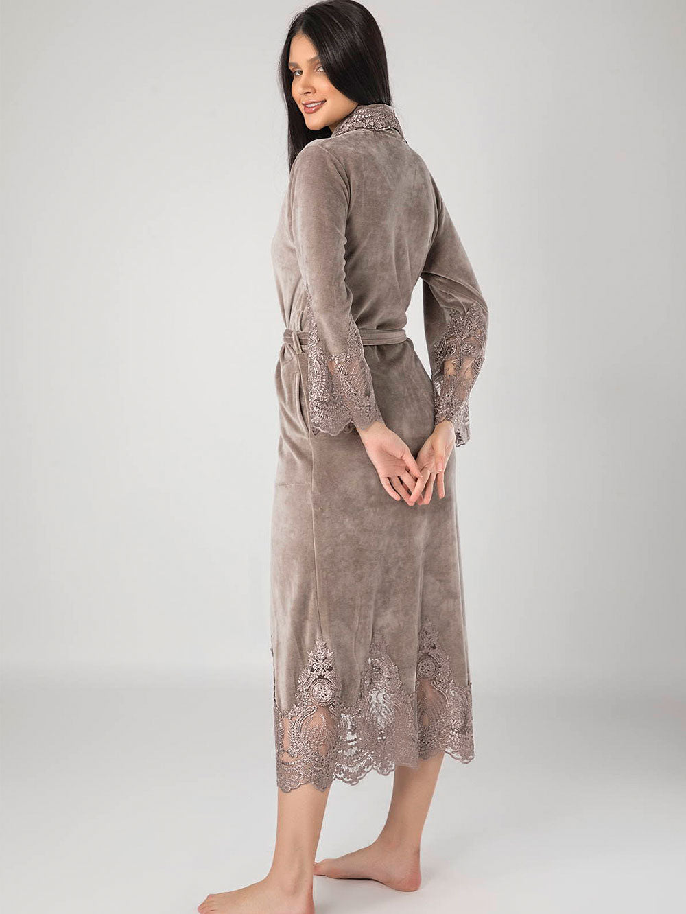 NĖRINIUOTAS BAMBUKINIS CHALATAS "QUEEN NUDE" - S-3XL