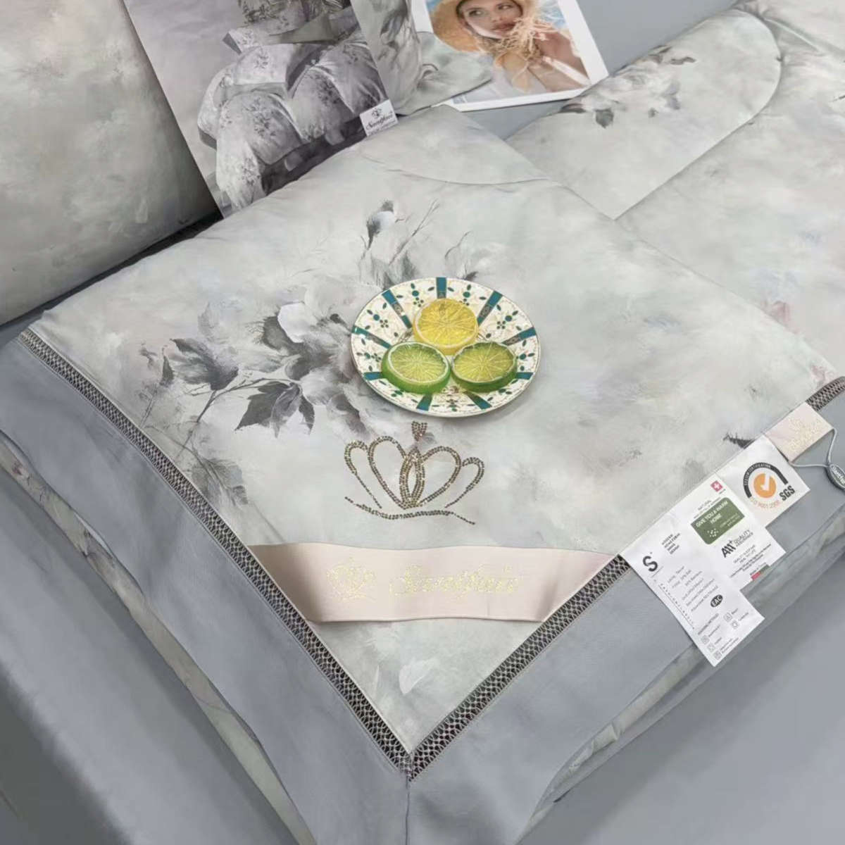 Tencelio Tinginio Patalynė – neįvelkamas dvigulis patalynės komplektas su integruota antklode