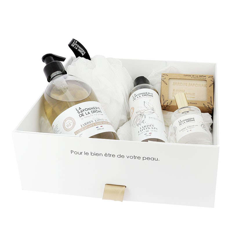 Intensyviai drėkinantis „Japonų sodo“ aromato kūno priežiūros ir kvapo dovanų rinkinys „Jardin Japonais“ | Prancūziška kosmetika