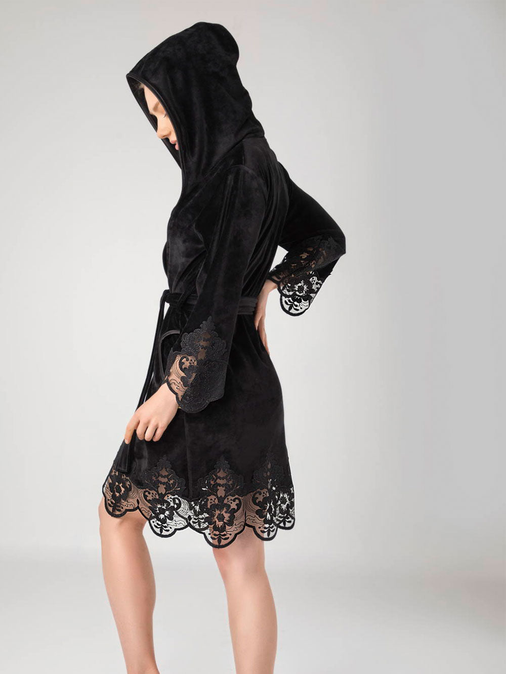 NĖRINIUOTAS BAMBUKINIS CHALATAS "ELISA BLACK" - LXL