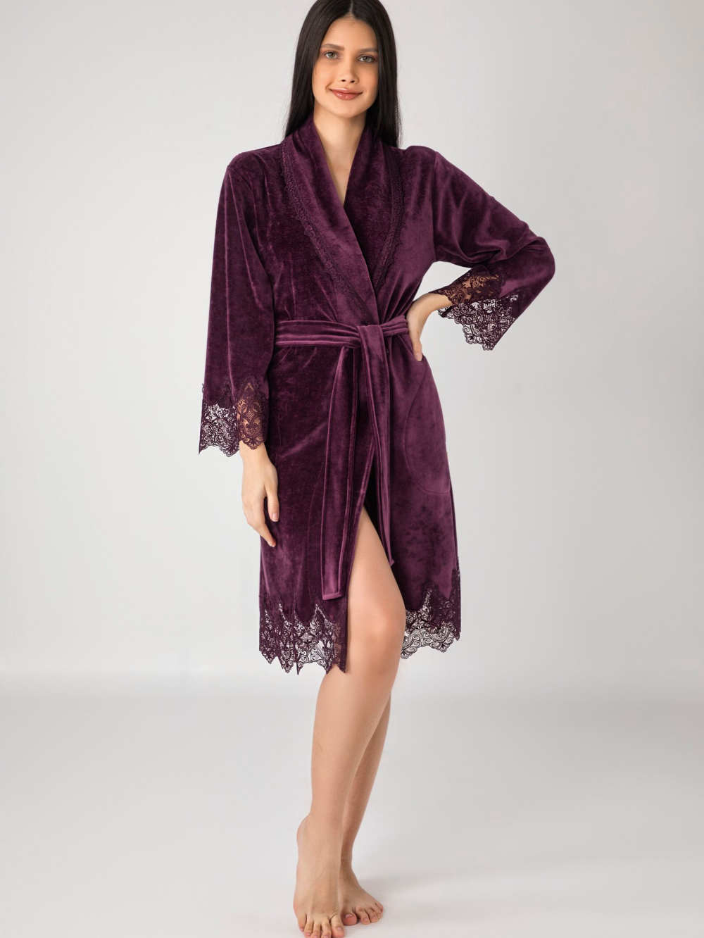 BAMBUKINIS MOTERIŠKAS CHALATAS SU NĖRINIAIS "PRINCESS PURPLE" - L/XL - 2XL