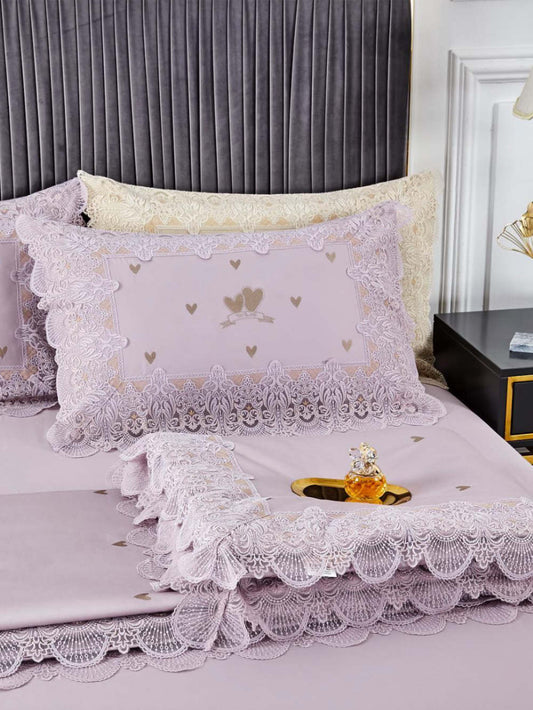PRABANGUS PREMIUM SATINO PATALYNĖS KOMPLEKTAS SU NĖRINIAIS "YOU&ME LILAC"
